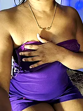 FANTASY QUEEN 07 online show from March 13, 2025, 11:59 pm