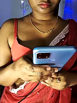 FANTASY QUEEN 07 online show from March 14, 2025, 8:06 pm