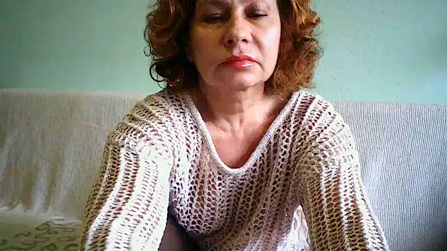 Mat Elenore online show from November 22, 2025, 7:07 am