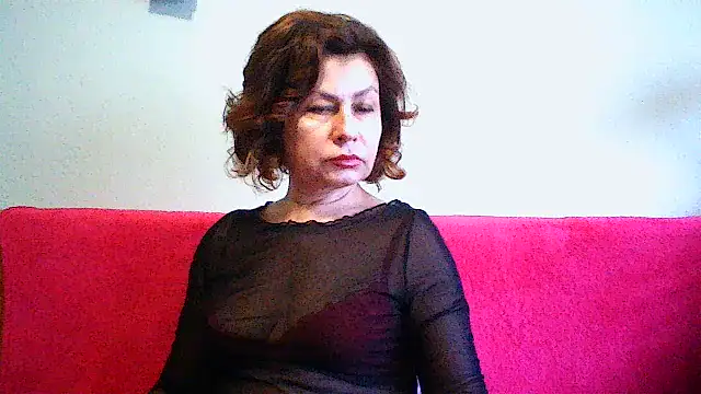 Snapshot of Mat_Elenore chatting on June 1, 2026, 5:18 am Mat Elenore online show from June 1, 2026, 5:18 am
