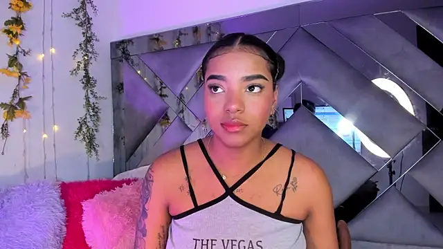 Iris hott1 online show from February 27, 2025, 1:41 am