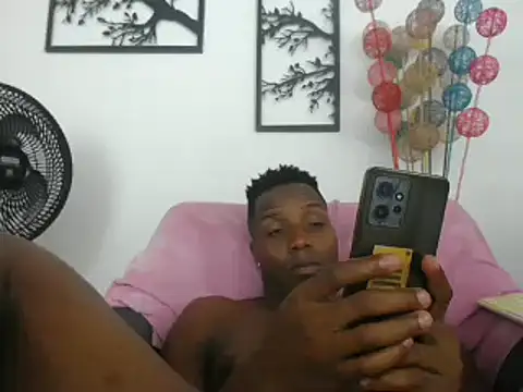 bigcock latin1 online show from February 25, 2025, 10:48 am