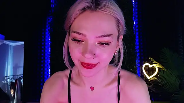 SandraBoyl online show from January 15, 2025, 4:15 am