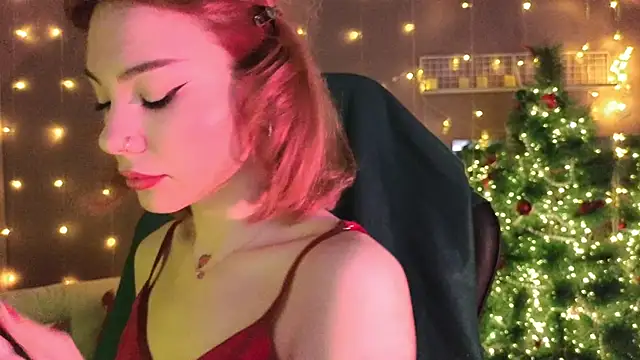 SandraBoyl online show from December 23, 2025, 2:11 am