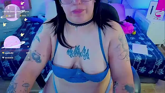 NatalieHarris online show from June 14, 2026, 2:24 am