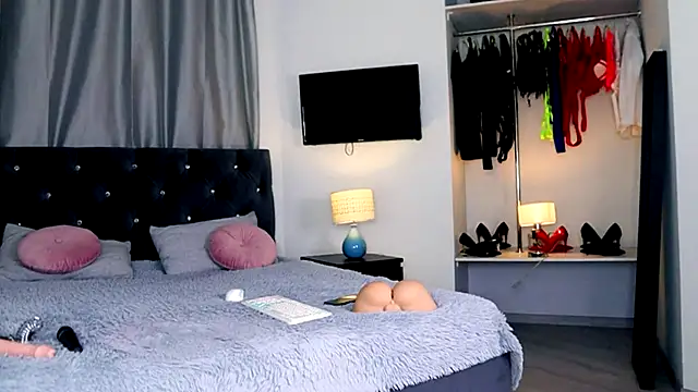 Snapshot of InvitingTina chatting on January 8, 2026, 3:23 am InvitingTina online show from January 8, 2026, 3:23 am