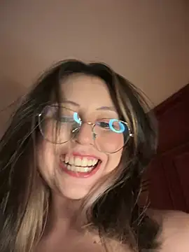 Snapshot of marie2_ chatting on January 23, 2025, 12:04 am marie2 online show from January 23, 2025, 12:04 am
