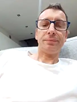 Snapshot of Anastasio33 chatting on June 24, 2026, 12:20 am Anastasio33 online show from June 24, 2026, 12:20 am