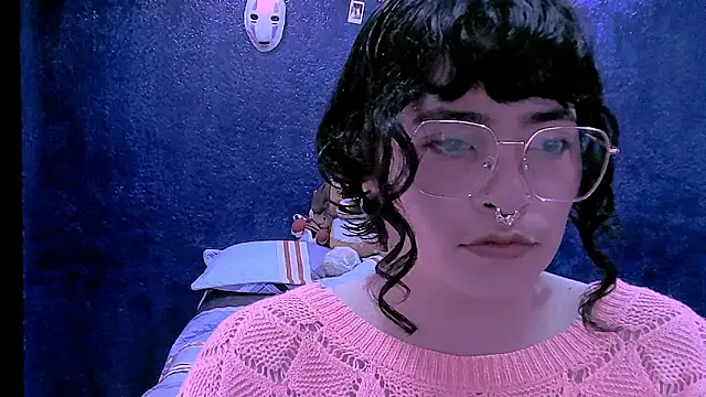 NinaYellow online show from March 16, 2026, 1:04 pm