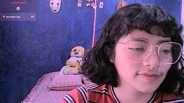 NinaYellow online show from January 5, 2026, 5:27 pm