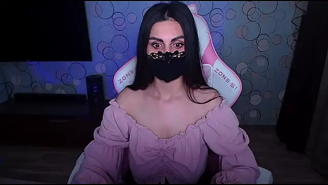 Snapshot of __Yasmina__ chatting on July 4, 2026, 4:41 am Yasmina online show from July 4, 2026, 4:41 am
