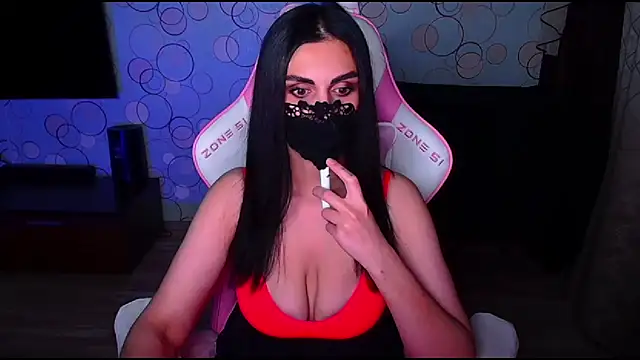 Snapshot of __Yasmina__ chatting on December 3, 2025, 5:52 am Yasmina online show from December 3, 2025, 5:52 am