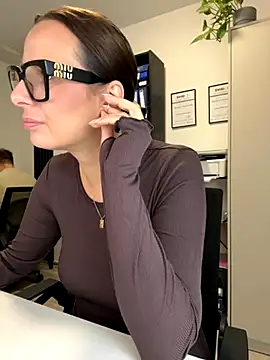 Snapshot of Hii_Lolla chatting on November 25, 2025, 7:08 am Hii Lolla online show from November 25, 2025, 7:08 am