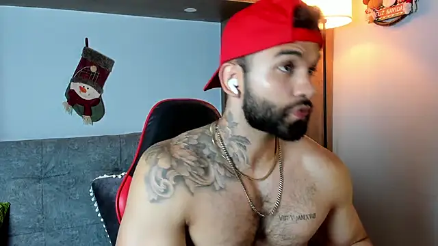 MarkHazze online show from December 15, 2025, 10:59 pm