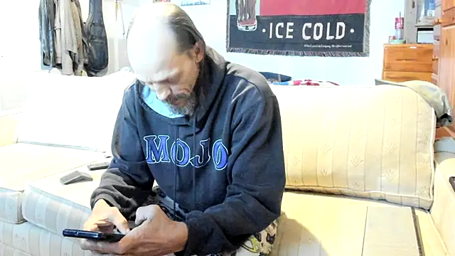 jayshort786 online show from November 10, 2025, 2:55 pm