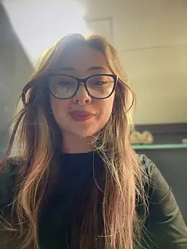 Sofii gold online show from March 3, 2025, 11:03 pm