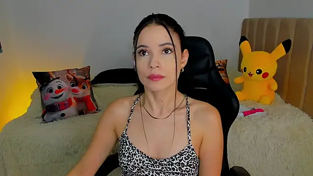 melanyrouse1 online show from January 11, 2026, 7:32 pm