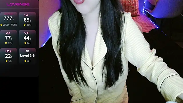  Viviann  online show from October 16, 2025, 3:20 pm