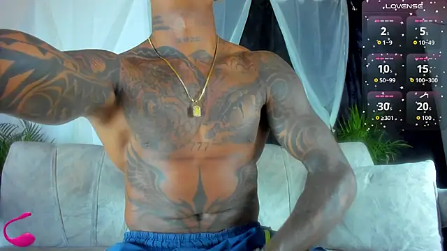 esteveen ortegas  online show from October 8, 2025, 10:43 pm