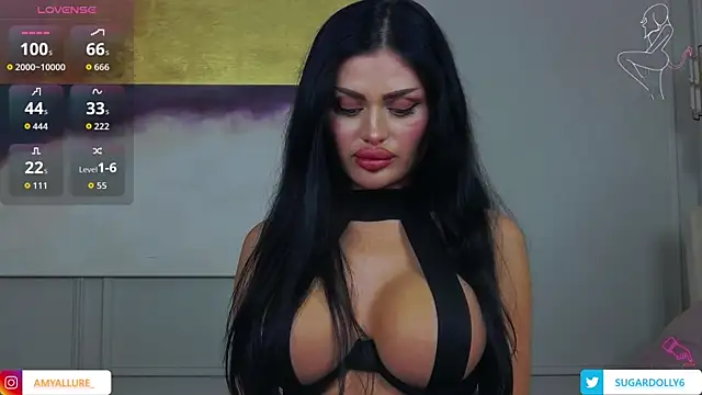 AmyAzureee online show from October 19, 2025, 1:36 pm