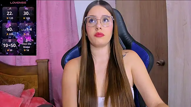 Snapshot of ParisShayk chatting on November 8, 2025, 6:11 pm ParisShayk online show from November 8, 2025, 6:11 pm