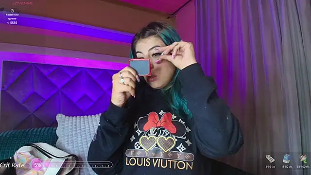 Megan Grayy  online show from March 7, 2025, 1:51 pm