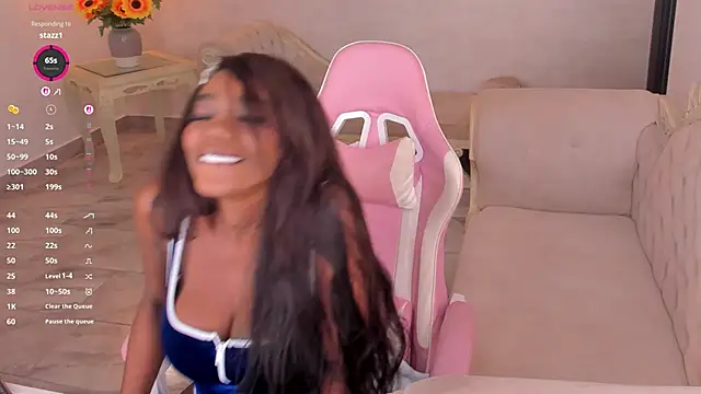 Snapshot of shantallknowless chatting on November 5, 2025, 8:01 pm shantallknowless online show from November 5, 2025, 8:01 pm