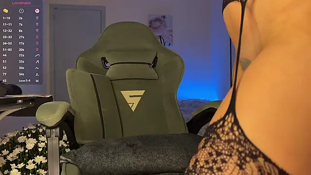 Naughty Mari online show from October 26, 2025, 10:59 am