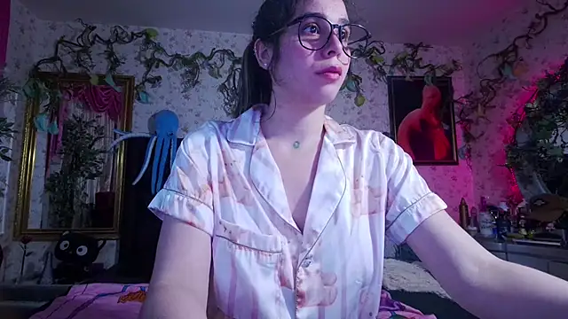 Elizabeth77  online show from February 22, 2025, 12:18 pm