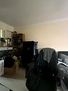 Snapshot of LondonTeffy chatting on November 7, 2025, 10:09 am LondonTeffy online show from November 7, 2025, 10:09 am