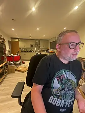 LondonTeffy online show from June 18, 2026, 9:09 pm
