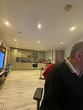 Snapshot of LondonTeffy chatting on February 2, 2026, 9:58 pm LondonTeffy online show from February 2, 2026, 9:58 pm