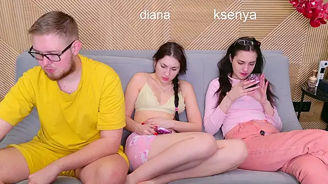 Ksenny online show from March 31, 2026, 4:47 am