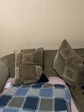 Amandious online show from April 4, 2026, 5:14 am