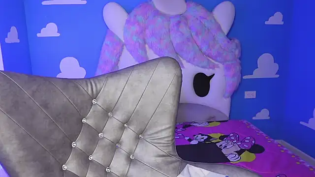 miss keisi online show from November 3, 2025, 11:03 am