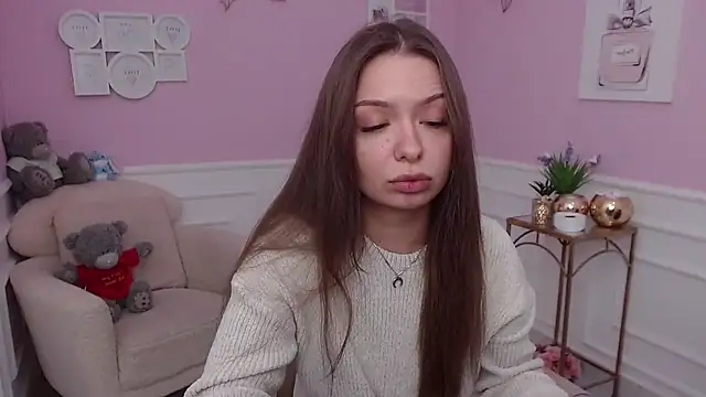 LucySkilar online show from November 2, 2025, 6:18 am