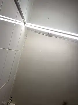 tamarabigass1 online show from September 15, 2025, 7:09 am