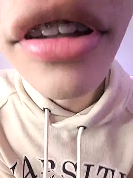 Dmitri Aksnes online show from March 28, 2026, 7:59 pm