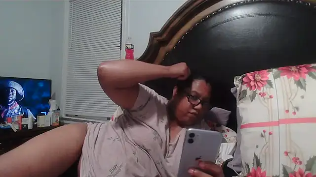 Snapshot of ebonyred chatting on July 3, 2026, 2:07 am ebonyred online show from July 3, 2026, 2:07 am