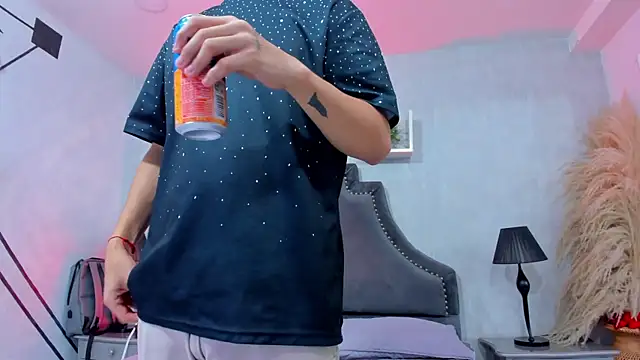 AgarEvans online show from April 20, 2026, 6:16 am