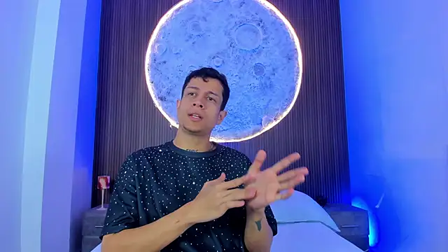 AgarEvans online show from March 31, 2026, 4:36 am