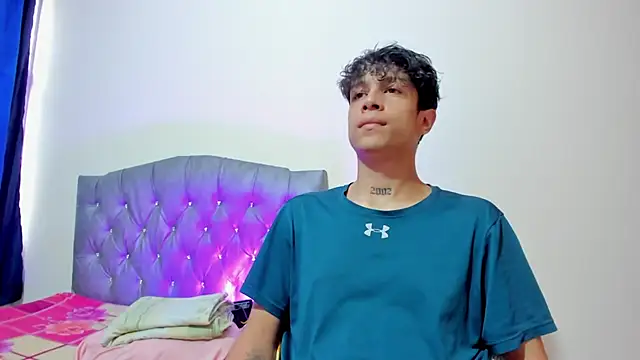 AgarEvans online show from October 23, 2025, 9:35 pm