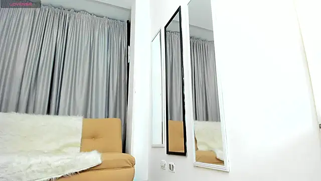 Snapshot of mariiana_murillo01 chatting on November 9, 2025, 12:20 pm mariiana murillo01 online show from November 9, 2025, 12:20 pm