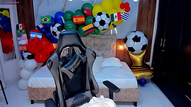 mia 18v online show from July 2, 2026, 8:04 pm