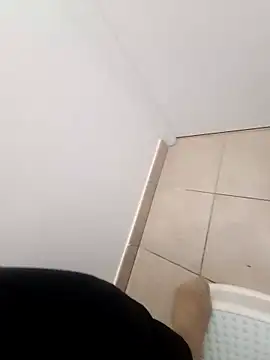 doudoucharlyc4 online show from March 26, 2026, 7:28 am