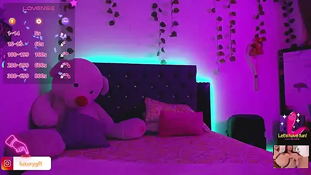 Pocahontaslovex online show from October 24, 2025, 12:37 pm