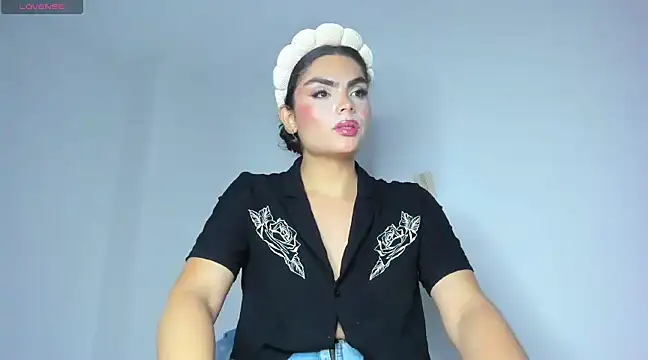 cheryl blossom69 online show from January 28, 2025, 4:08 am