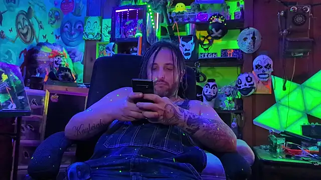 Snapshot of tayshie chatting on September 20, 2025, 10:09 am tayshie online show from September 20, 2025, 10:09 am