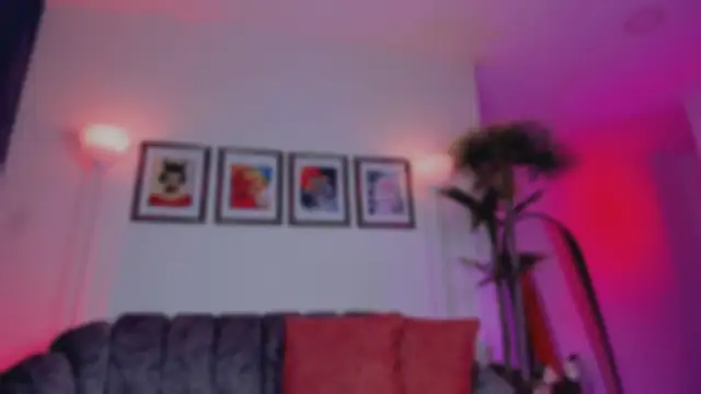 Snapshot of Taylor__foxxx chatting on October 11, 2025, 3:40 am Taylor foxxx online show from October 11, 2025, 3:40 am