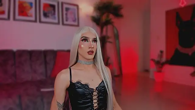 Taylor  foxxx online show from February 6, 2026, 4:19 am